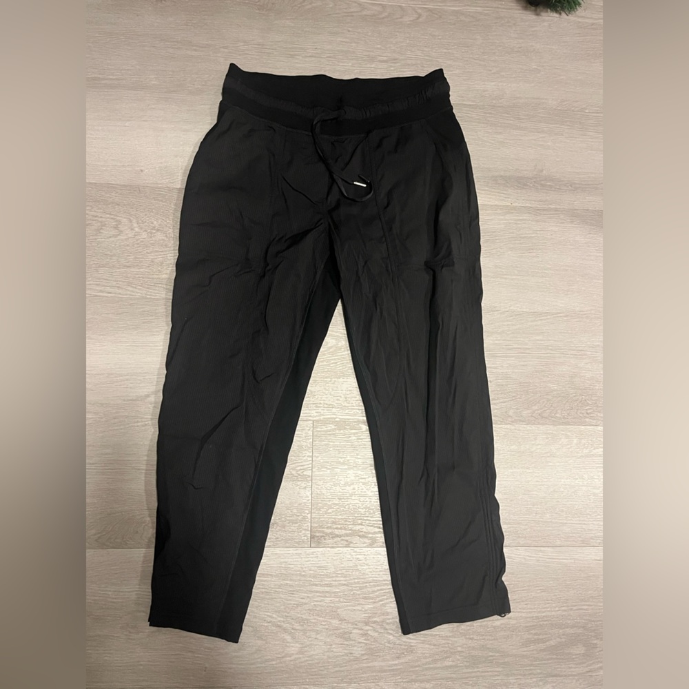 Lululemon Dance Studio Crop